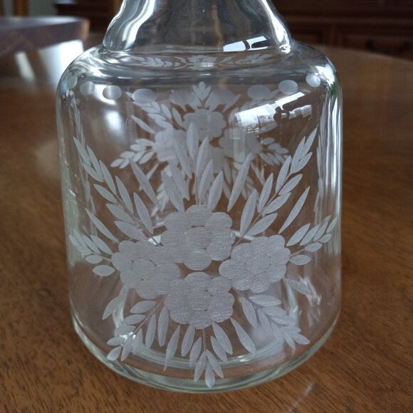Vintage Antique Clear Etched Glass Crystal Decanter Floral - Picture 2 of 12